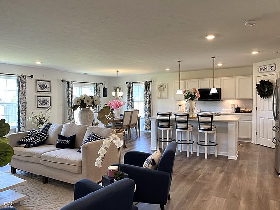 5th image of 2362 Silver Spoon Dr