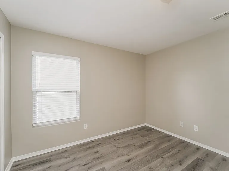 3804 Larkhaven Village Dr — Photo 14