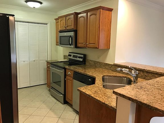 4th image of 112 Leonardwood Dr Unit 101