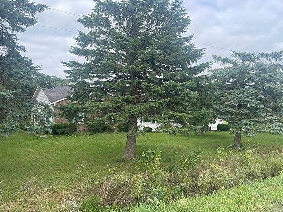 3rd image of 11685 E Blanchard Rd