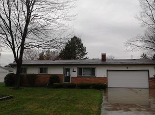 3035 S Outer Dr, Saginaw, MI 48601