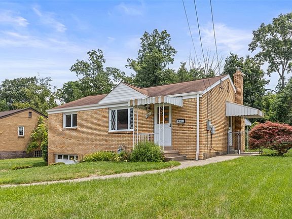 3rd image of 461 Rosewood Dr