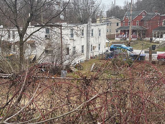 2nd image of 120 Doe Run Rd