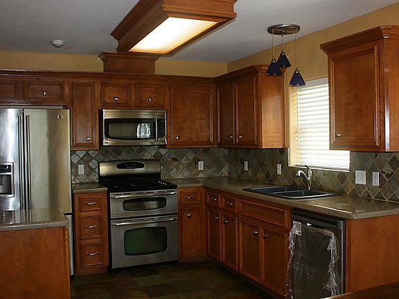 5th image of 3111 Carlisle St