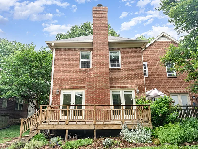 225 Woodmont Cir — Photo 14