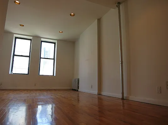 Rented by Mason Group LLC | media 23