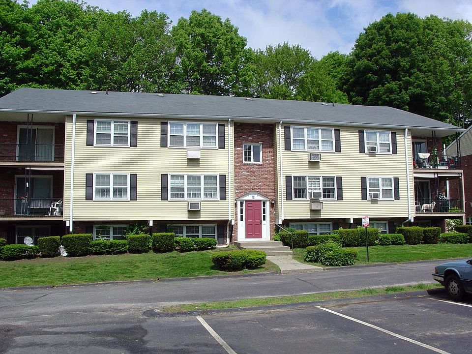 Welcome to Colonial Manor!