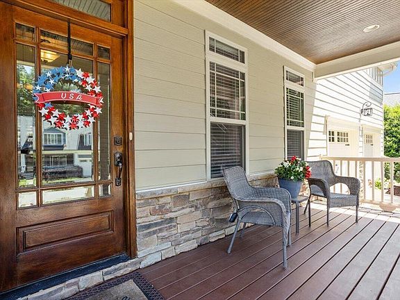 4th image of 550 Lake Gaston Dr