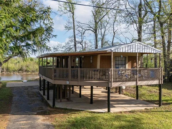 2194 Oak Village Rd, Akron, AL 35441