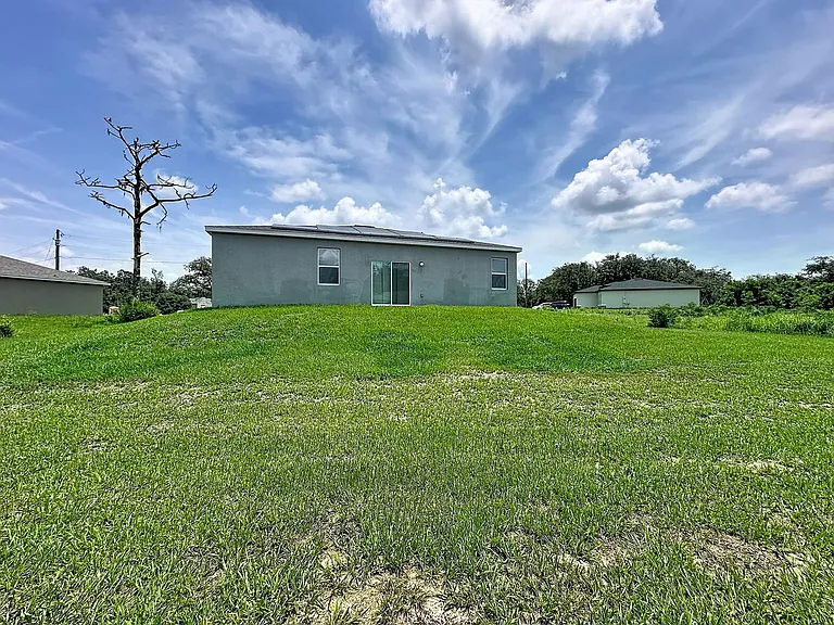 1407 Hillsborough Way — Photo 34