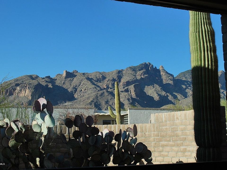 2nd image of 3532 E Nugget Canyon Pl
