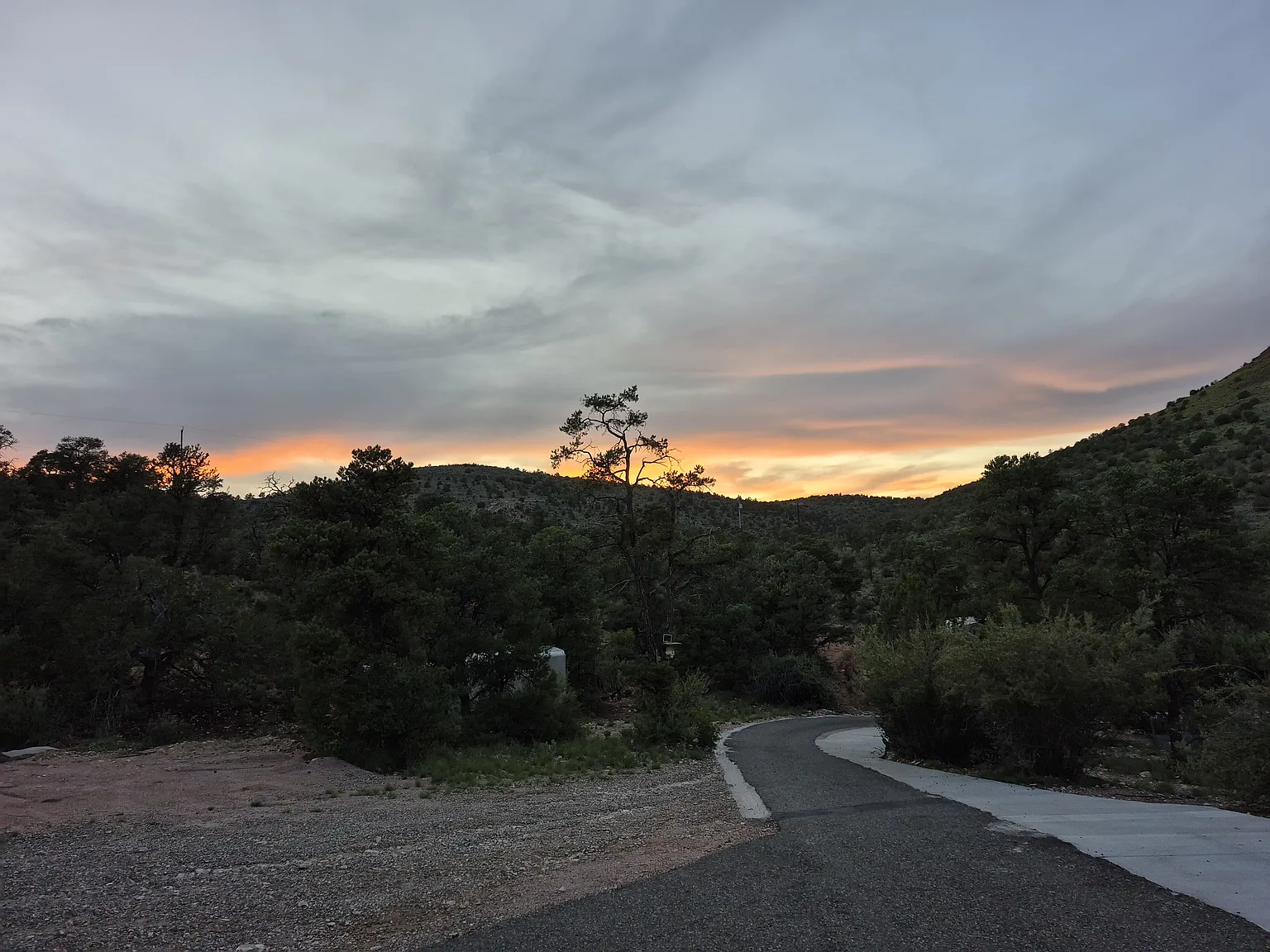 3 bed, 2500 sqft, $745 — Photo 4