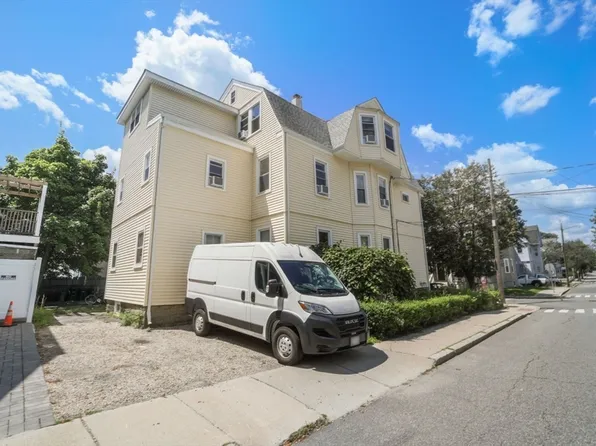 55 Prichard Ave #2, Somerville, MA 02144