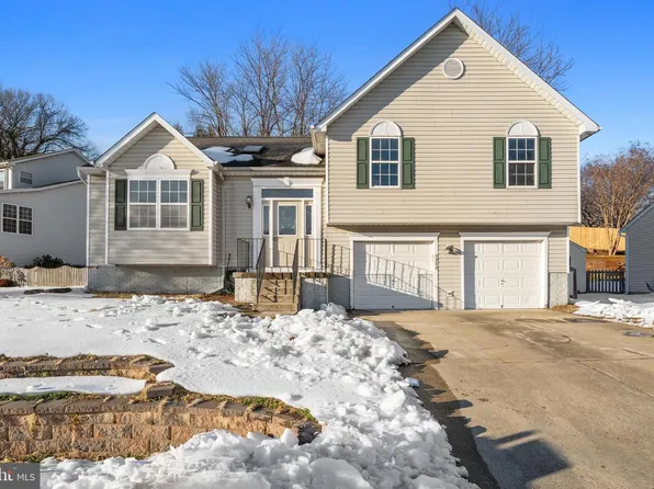 3242 Rector Lookout St, Chesapeake Beach, MD 20732