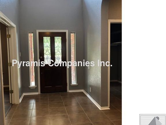 2nd image of 313 Loch Lomond Dr