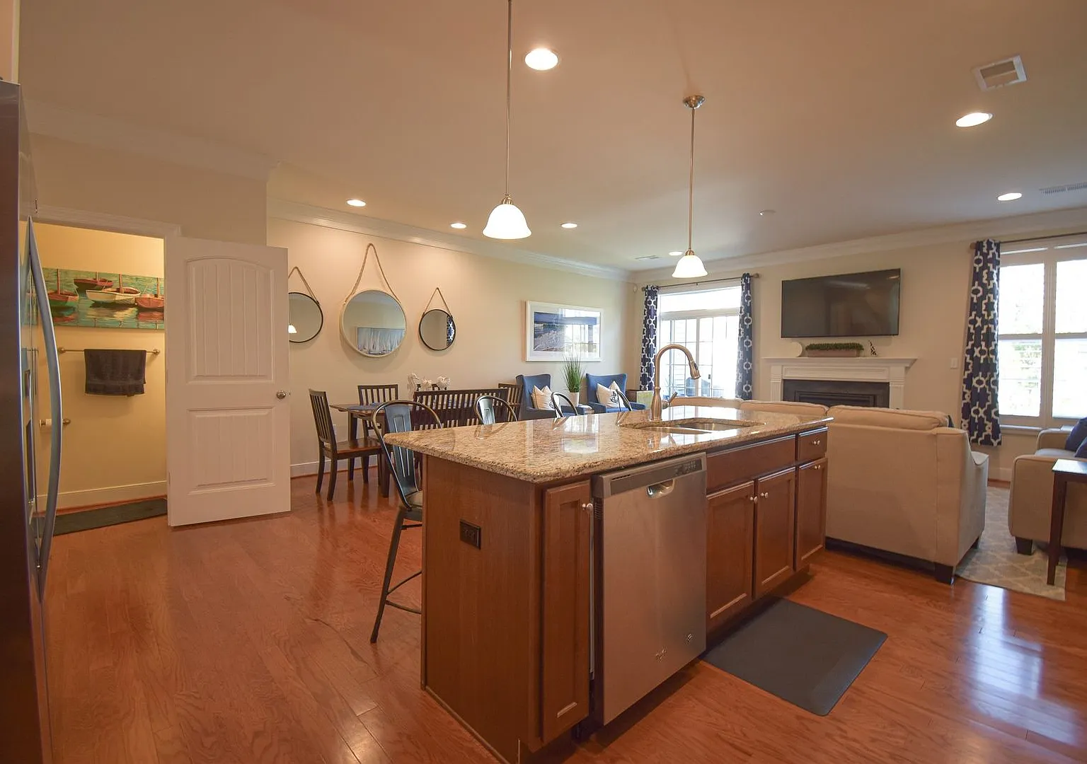 Fully Furnished Sawgrass Town Home - Year Round — Photo 3