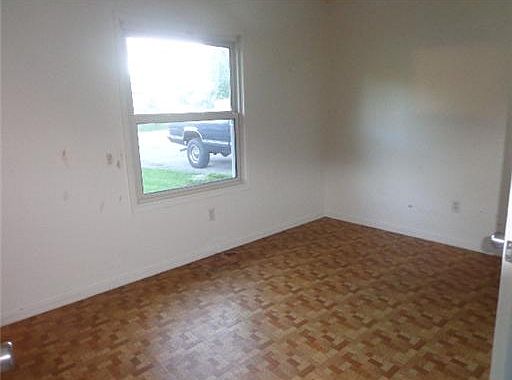 3rd image of 2228 Wilding Ave