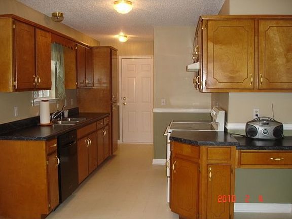 3rd image of 108 Eagle Creek Dr
