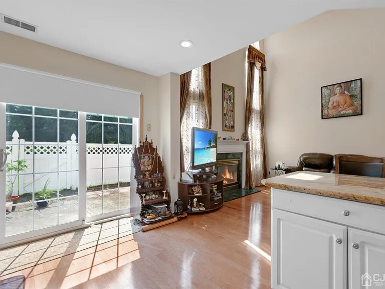 303 Pheasant Run — Photo 26