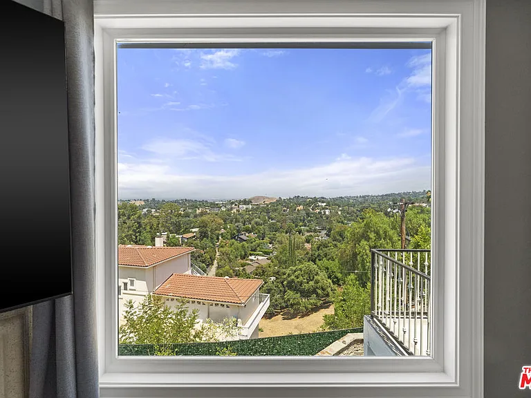 21615 Medina Estates Dr — Photo 26