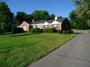 3843 Cross Creek Rd, Nashville, TN 37215