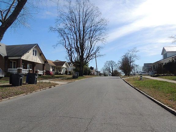 5th image of 126 E Sevier Ave