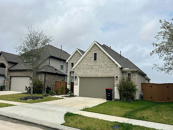 2nd image of 21138 Garden Palm Dr
