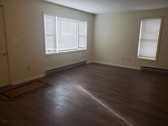 2nd image of 13900 Kirtland St