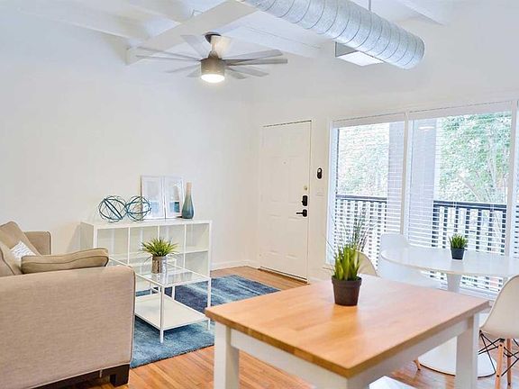 3rd image of 219 Marshall St #B8fx614ux