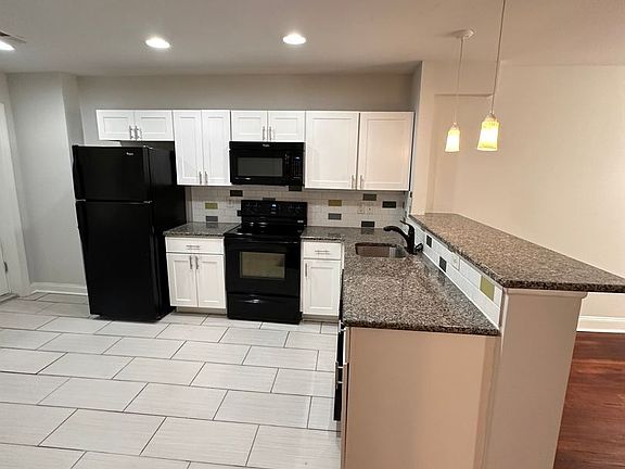 5th image of 1605 N West St APT 2