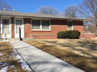 1129 Waters St, Manhattan, KS 66503