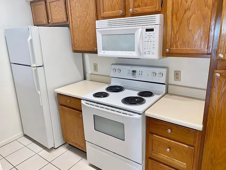 2121 El Paseo St #1604 — Photo 7