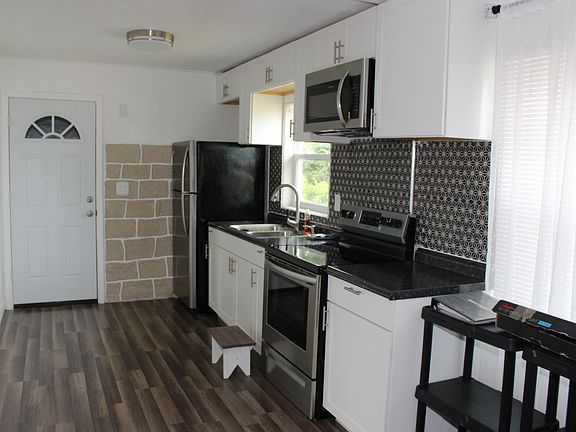 2nd image of 1610 Elizabeth Ave