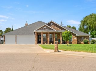 704 Providence Cir, Clovis, NM 88101
