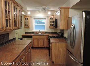 130 John T Dr, Sugar Grove, NC 28679