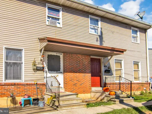 883 Highland St, Steelton, PA 17113