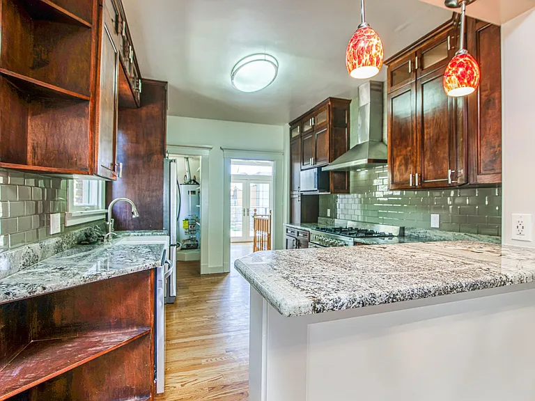 2909 Copper Ave — Photo 6