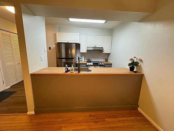 2nd image of 2606 Park Ave Unit C-1