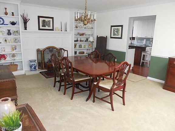 3rd image of 205 Hazelwood Dr