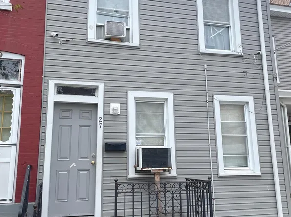 27 Emory Ave, Trenton, NJ 08611