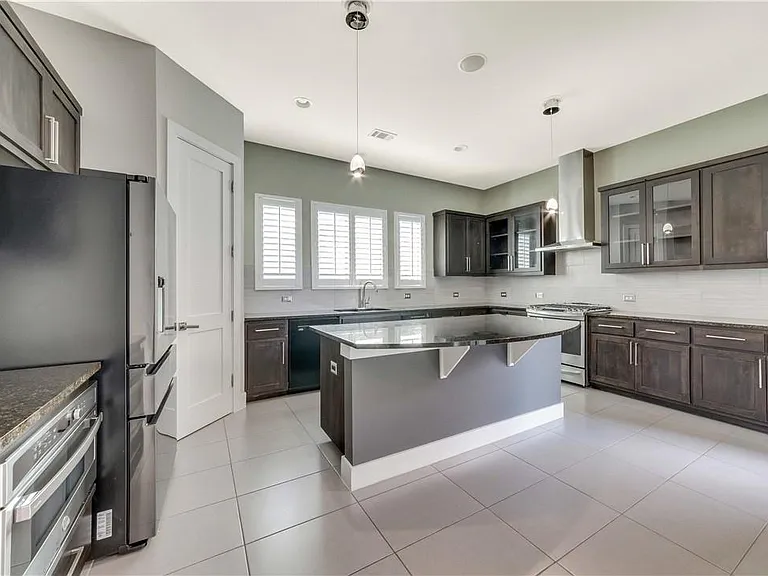 309 W Jeffrey David Ln — Photo 9