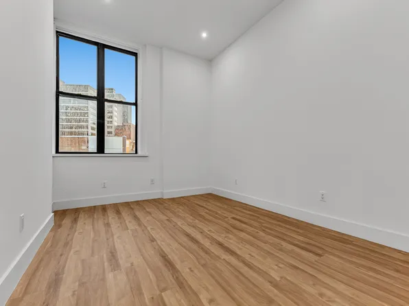 81 Willoughby Street image 4 of 9