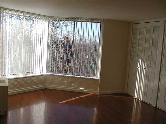 5th image of 849 Delaware Ave Ph 1