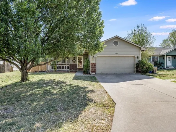 1130 N Burrows St, Belle Plaine, KS 67013