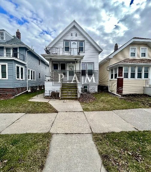 3727 E Squire Ave — Photo 1