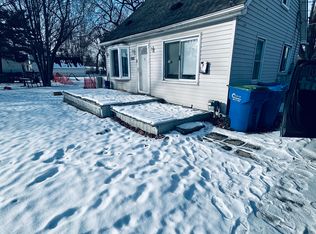 12851 Sidonie Ave, Warren, MI 48089