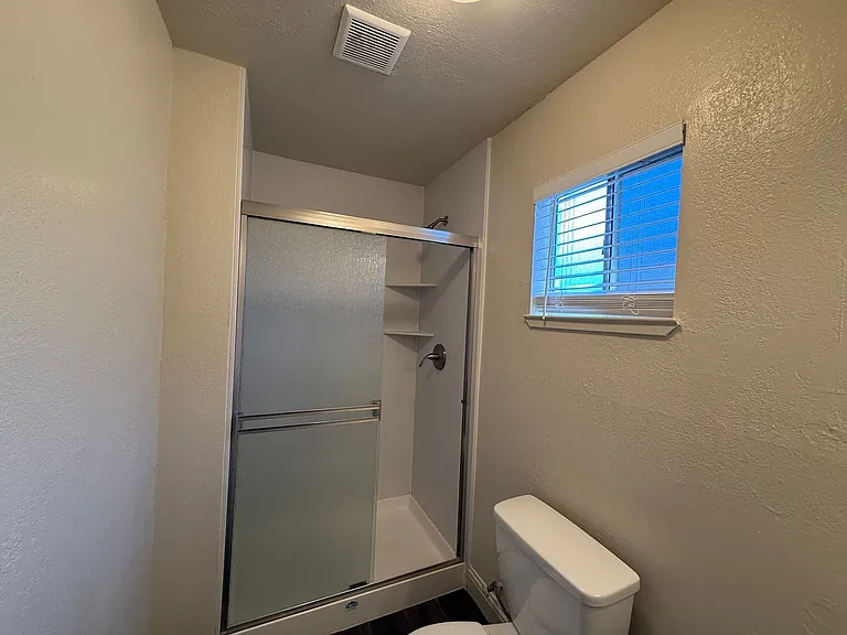 2054 Hyannis Cir — Photo 20