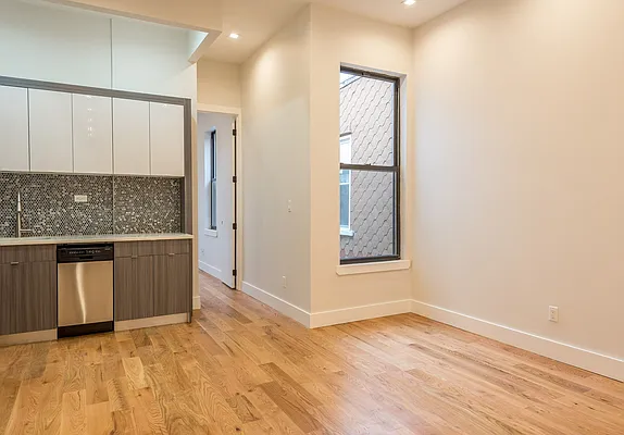 Rented by Nooklyn NYC LLC | media 11