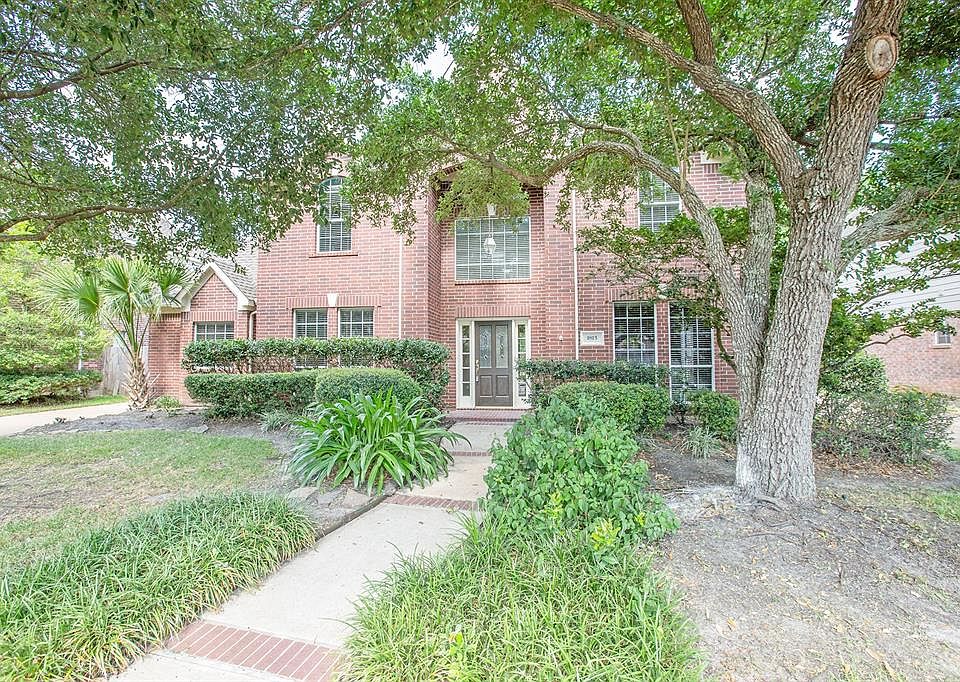 1st image of 1815 Garden Terrace Dr