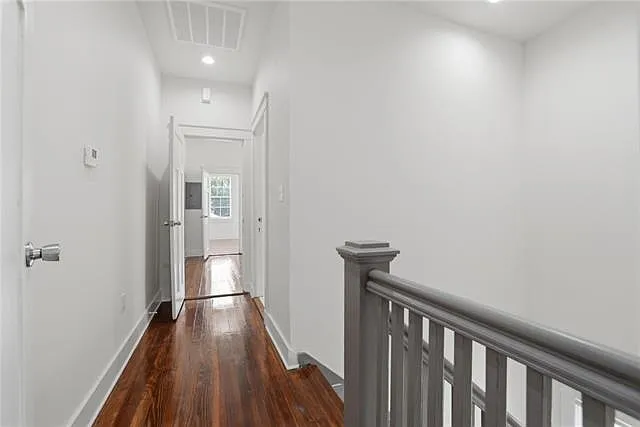 2 bed, 1.0 bath, 892 sqft, $1,500 — Photo 3